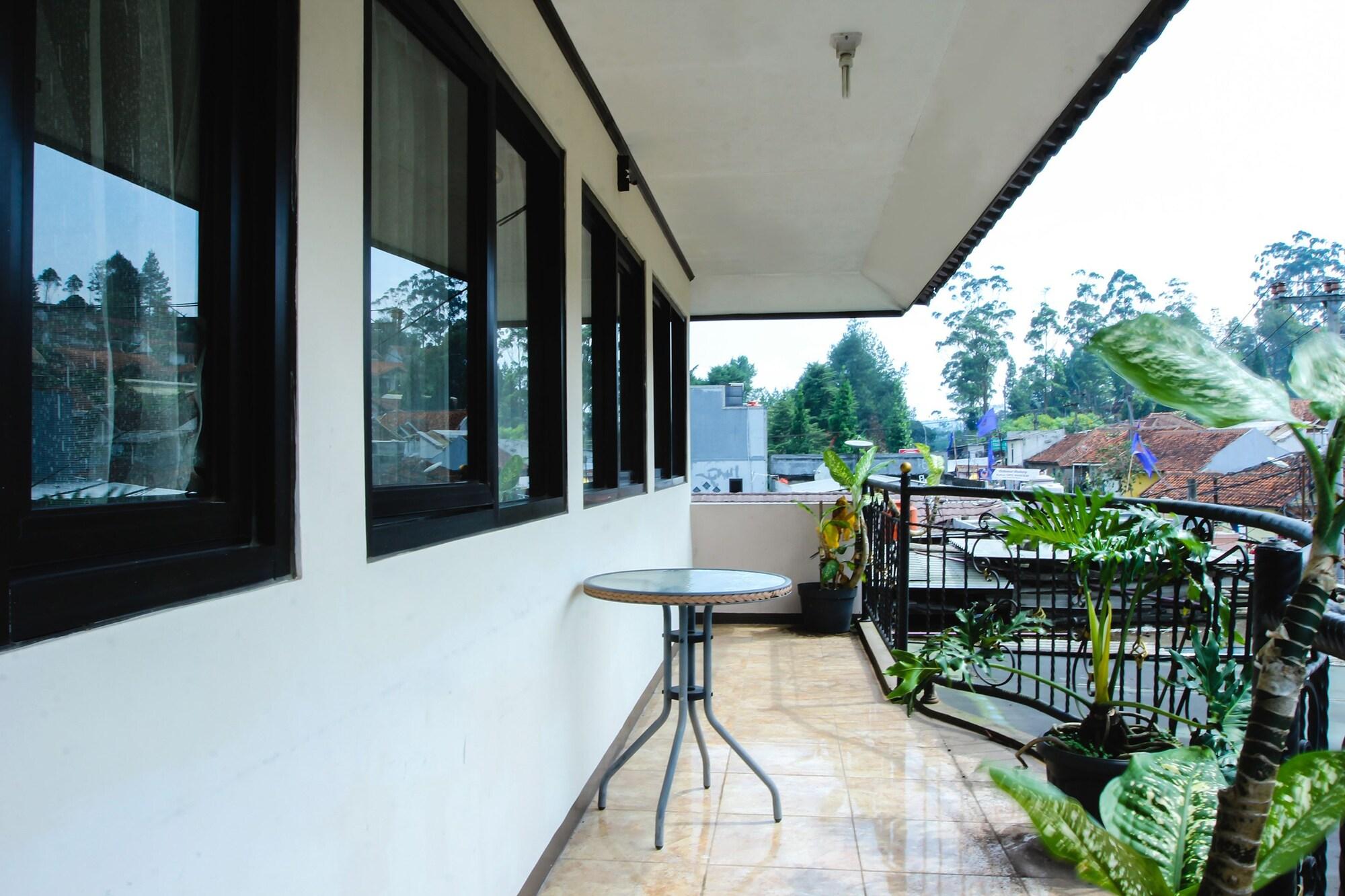 Hotel Reddoorz Near Cikole Lembang Exteriér fotografie