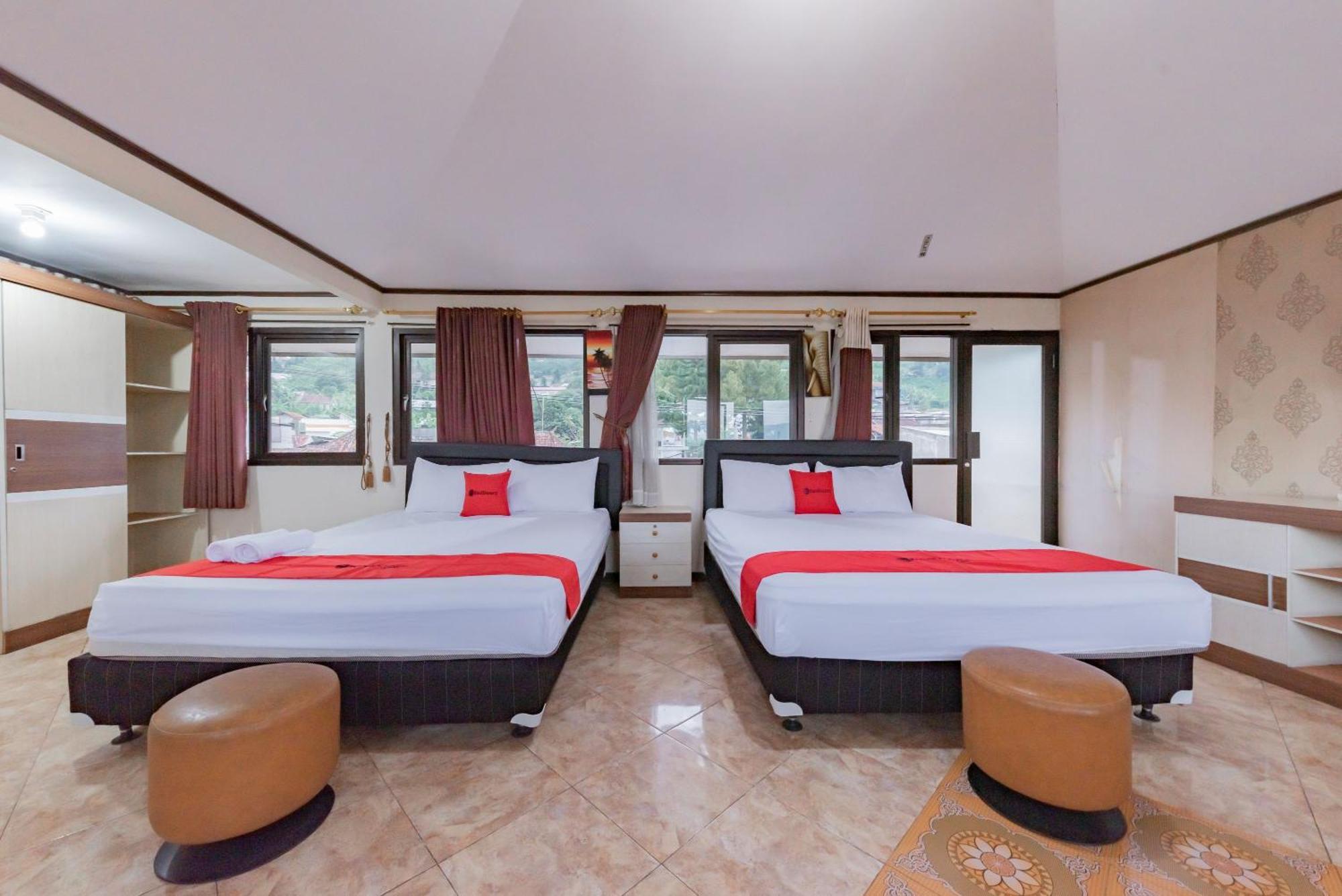 Hotel Reddoorz Near Cikole Lembang Exteriér fotografie