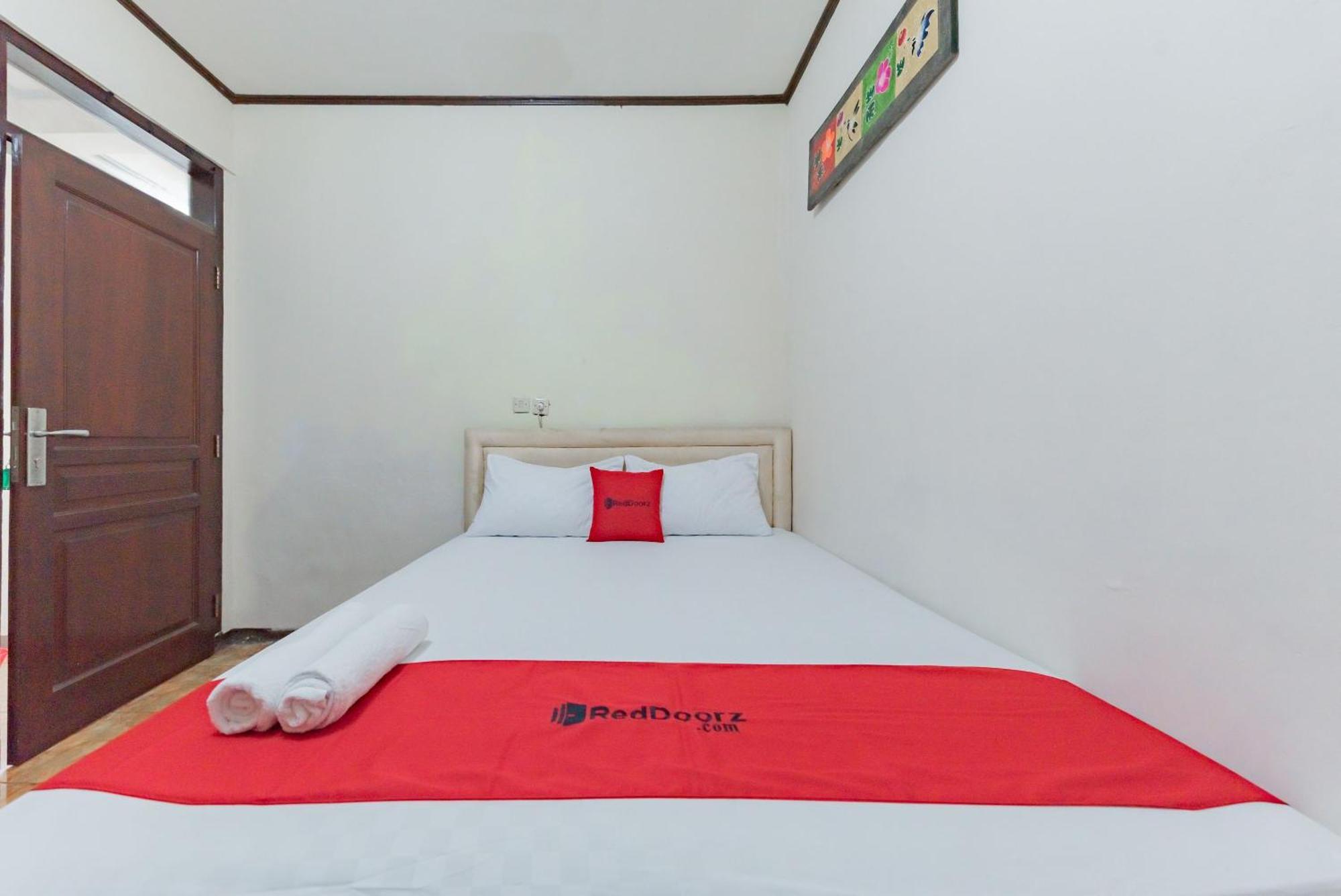 Hotel Reddoorz Near Cikole Lembang Exteriér fotografie