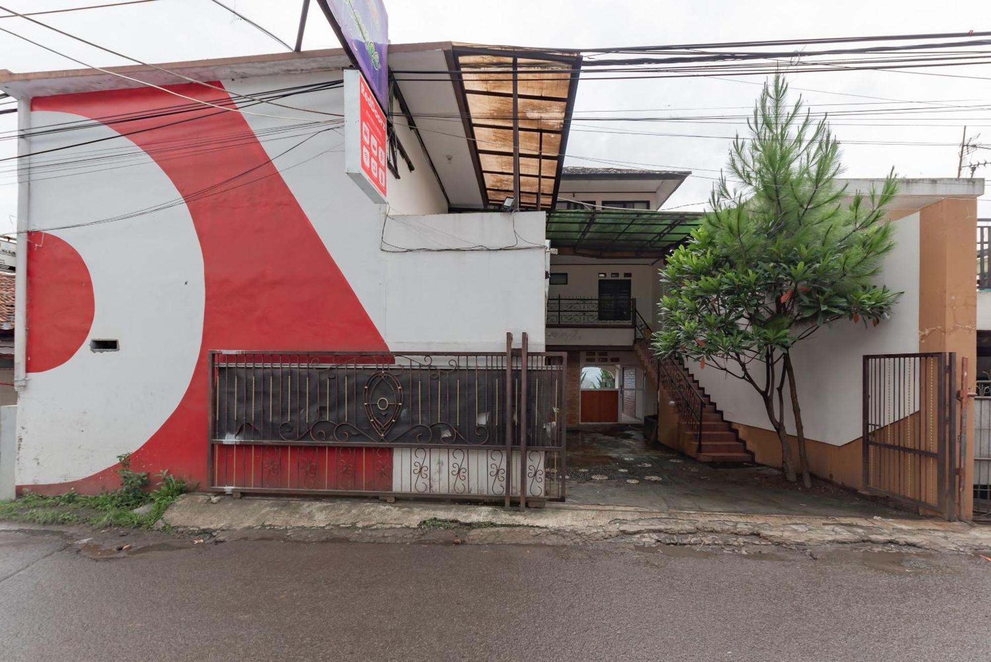 Hotel Reddoorz Near Cikole Lembang Exteriér fotografie