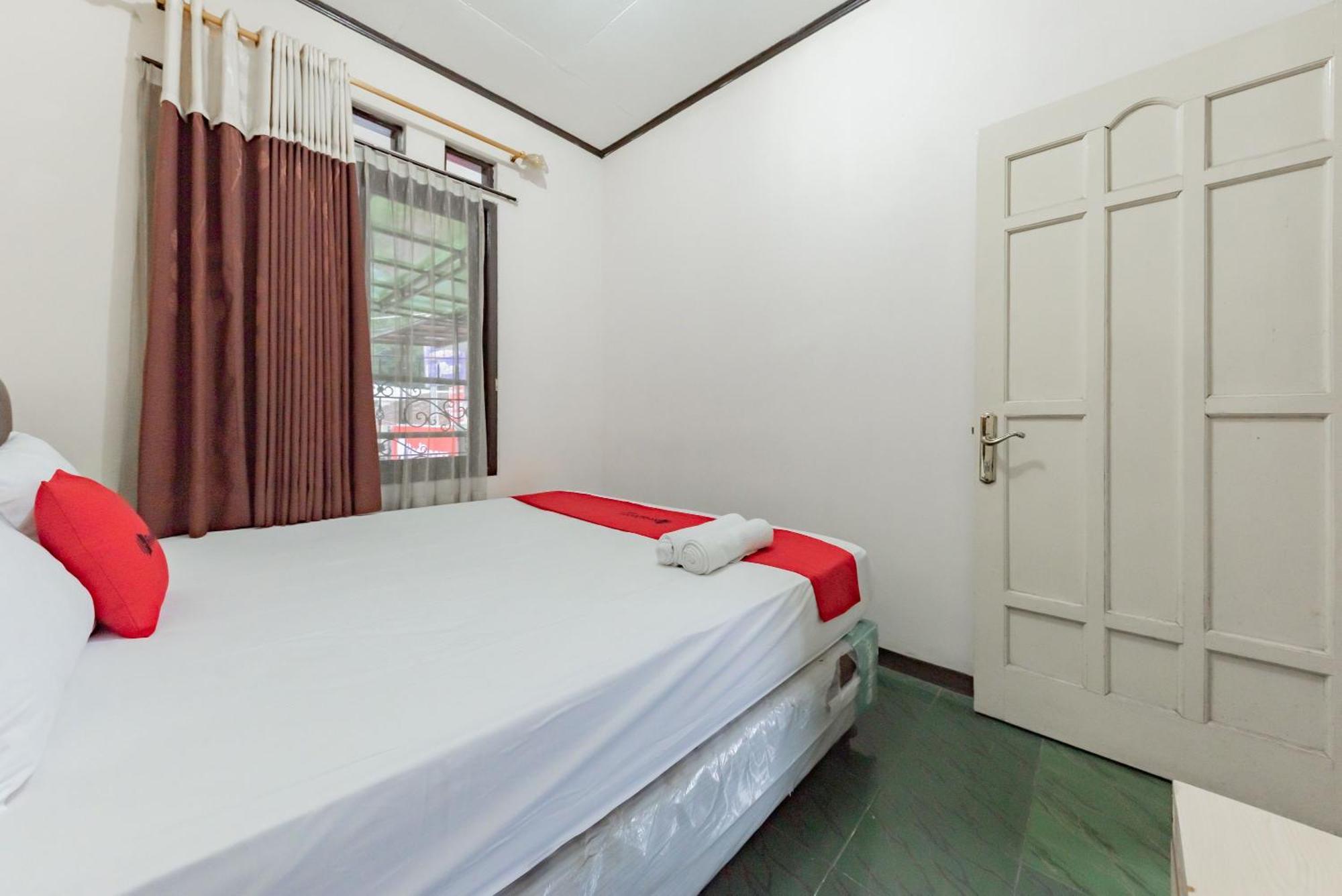 Hotel Reddoorz Near Cikole Lembang Exteriér fotografie