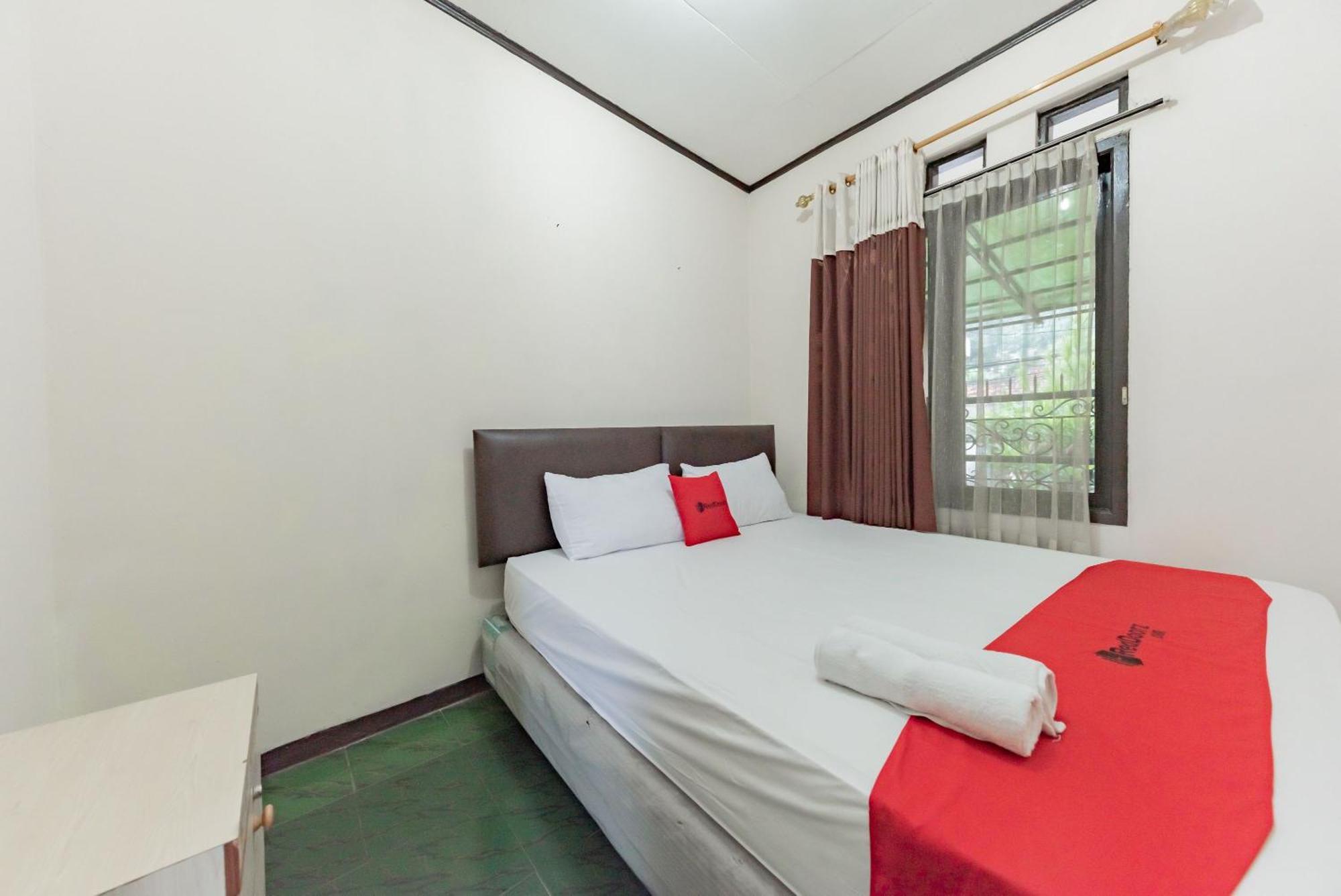 Hotel Reddoorz Near Cikole Lembang Exteriér fotografie