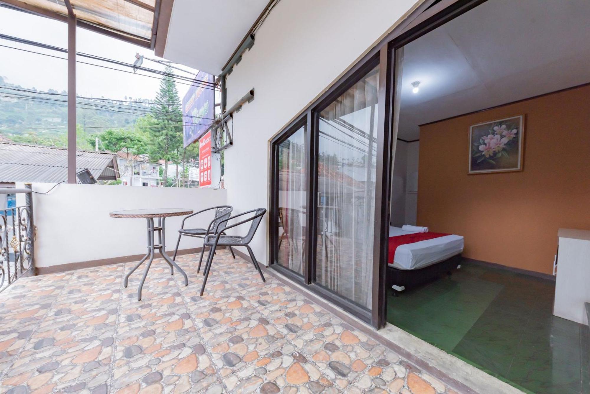 Hotel Reddoorz Near Cikole Lembang Exteriér fotografie