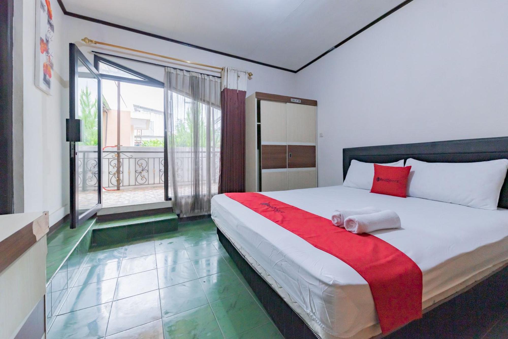 Hotel Reddoorz Near Cikole Lembang Exteriér fotografie